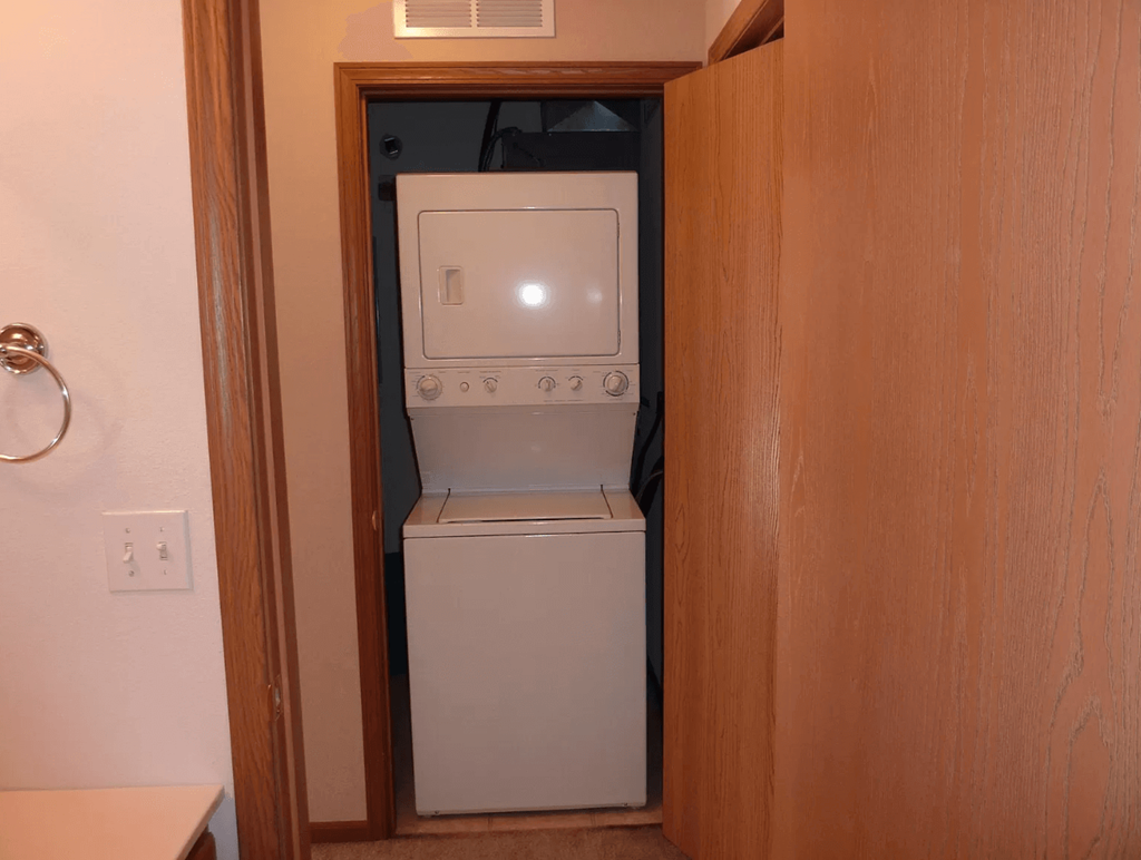 Belleville IL Apartments Laundry