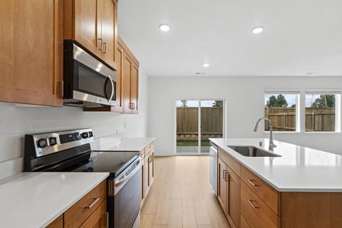 1405 NE 185Th Ave. 3 Beds Apartment for Rent
