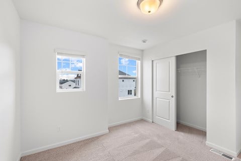 18004 NE 17Th St. 3 Beds Apartment for Rent