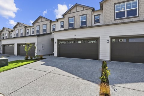 1504 NE  185Th  AVE 3 Beds Apartment for Rent