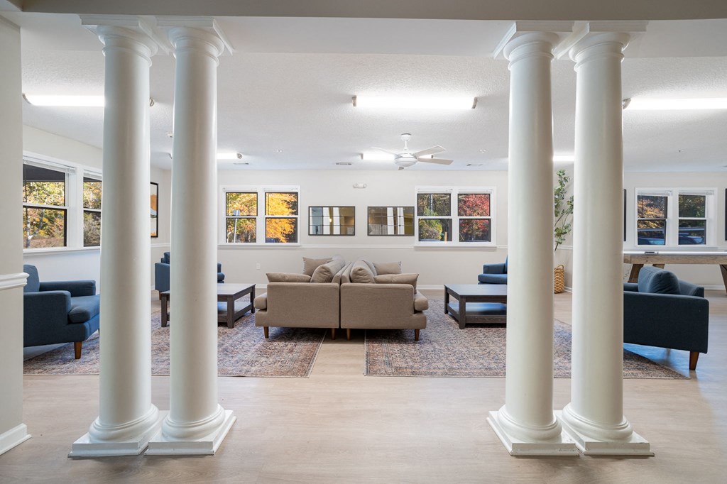 the preserve at ballantyne commons community living room