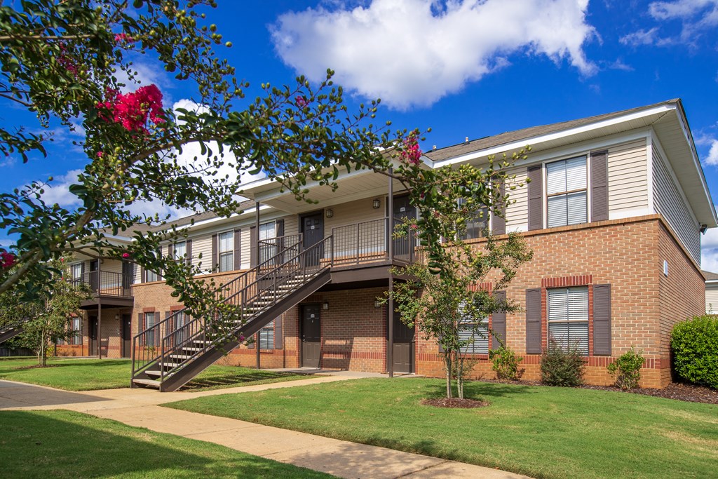 our apartments at the district feature a spacious courtyard and balconies