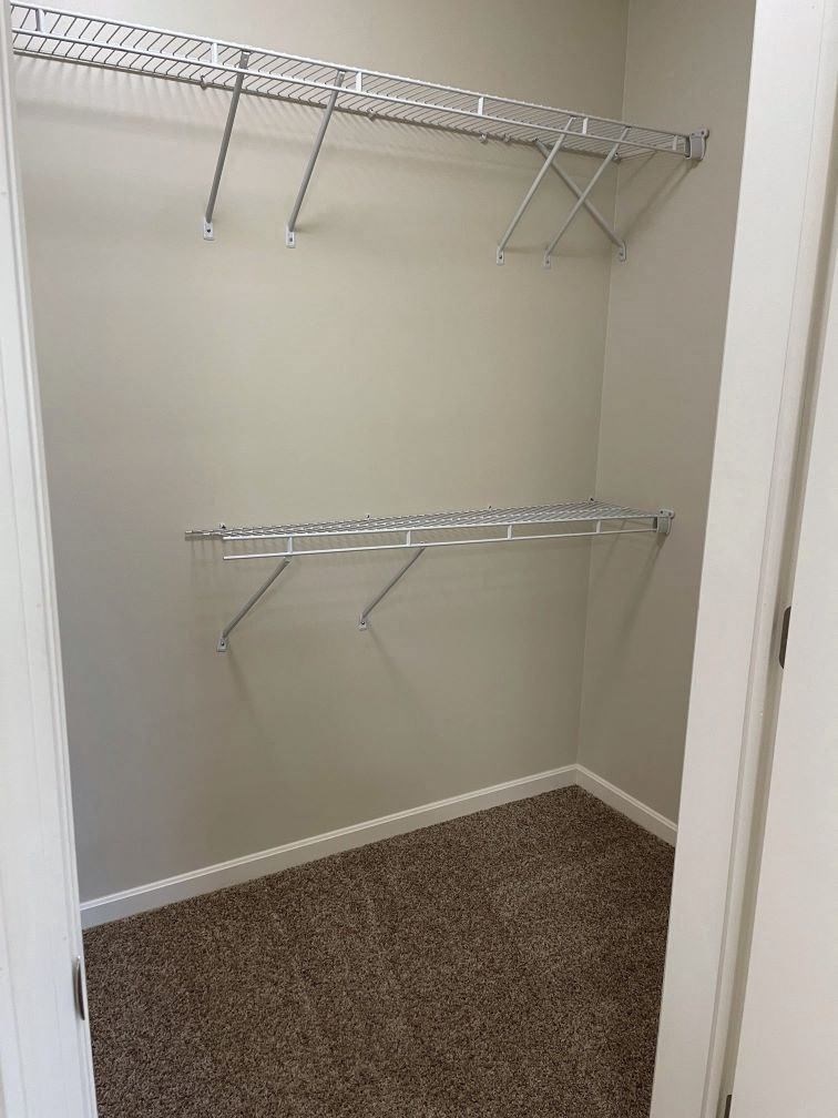 Eastwood Pointe walk-in master closet