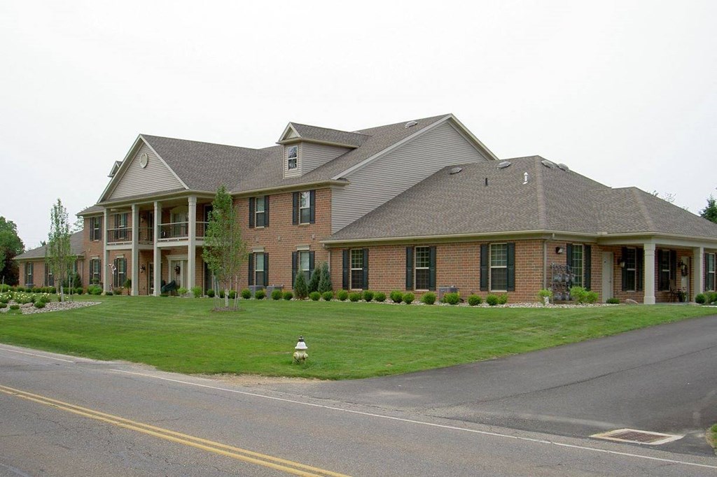 Eastwood Pointe Apartments