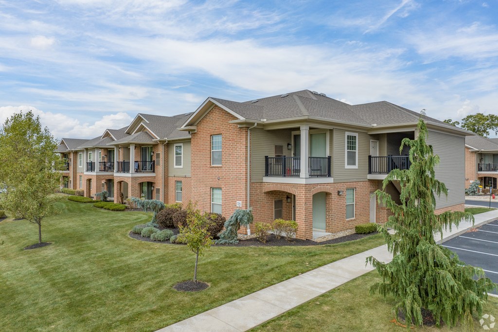 our apartments at the reserves feature a spacious yard and balconies