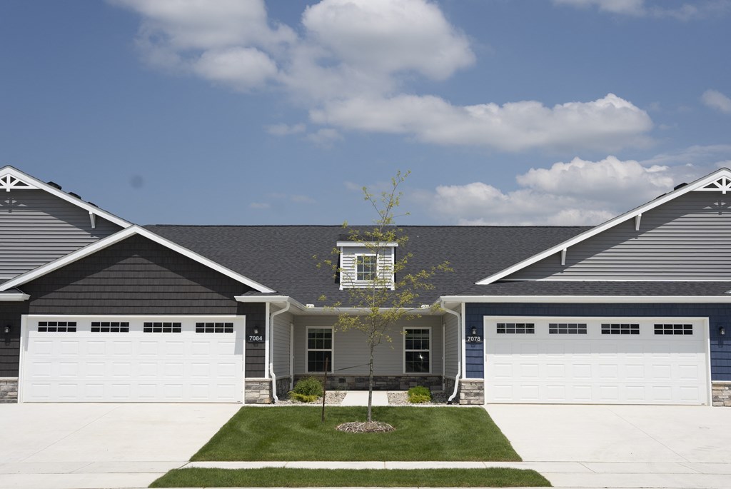 Front Area of a home at Chestnut Hills near Whitmore Lake.