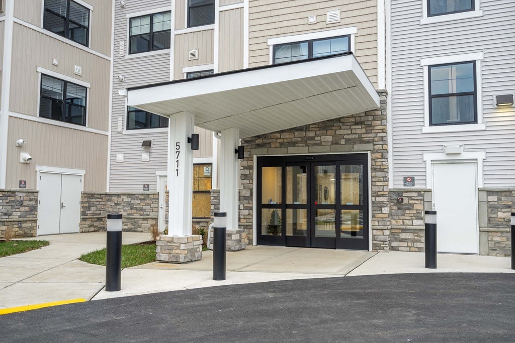 Clover Glen Apartments, 5711 West Broad Street, Columbus, OH - RentCafe