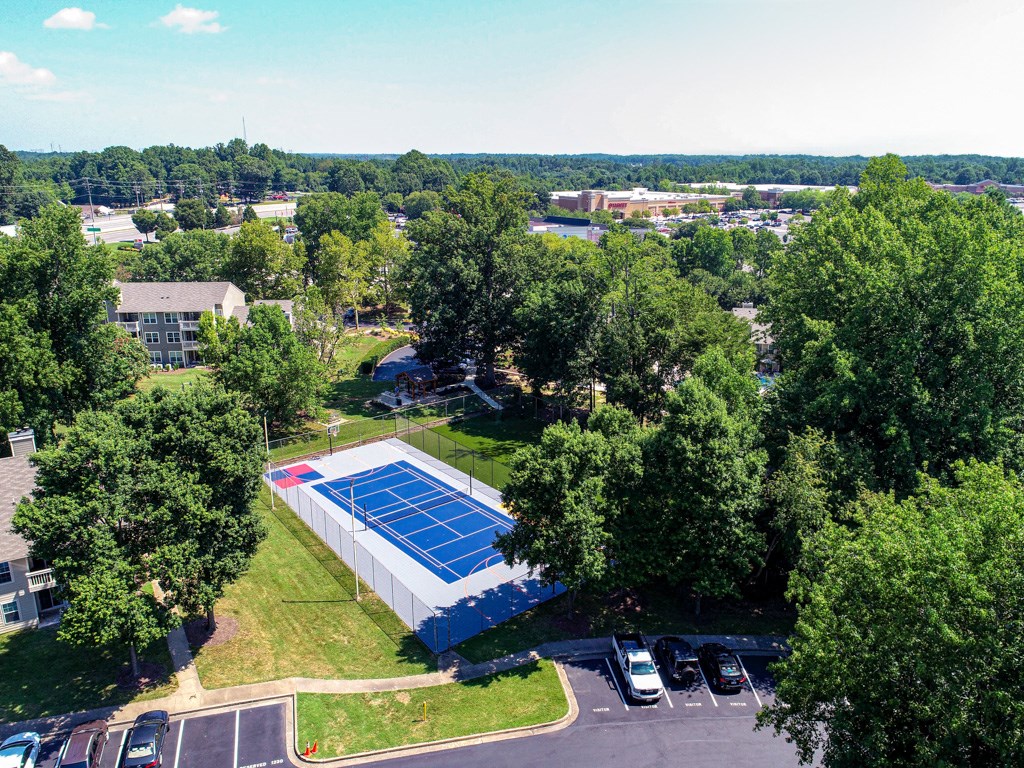 a view of the tennis court from the top of the building at Hunters Chase Apartments, Midlothia ,23112