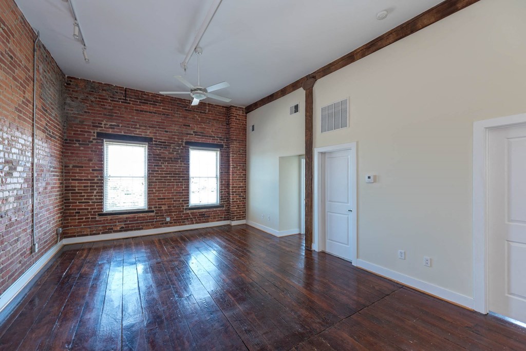 Vacant Living Area at Mayton Transfer Lofts, Petersburg, 23803