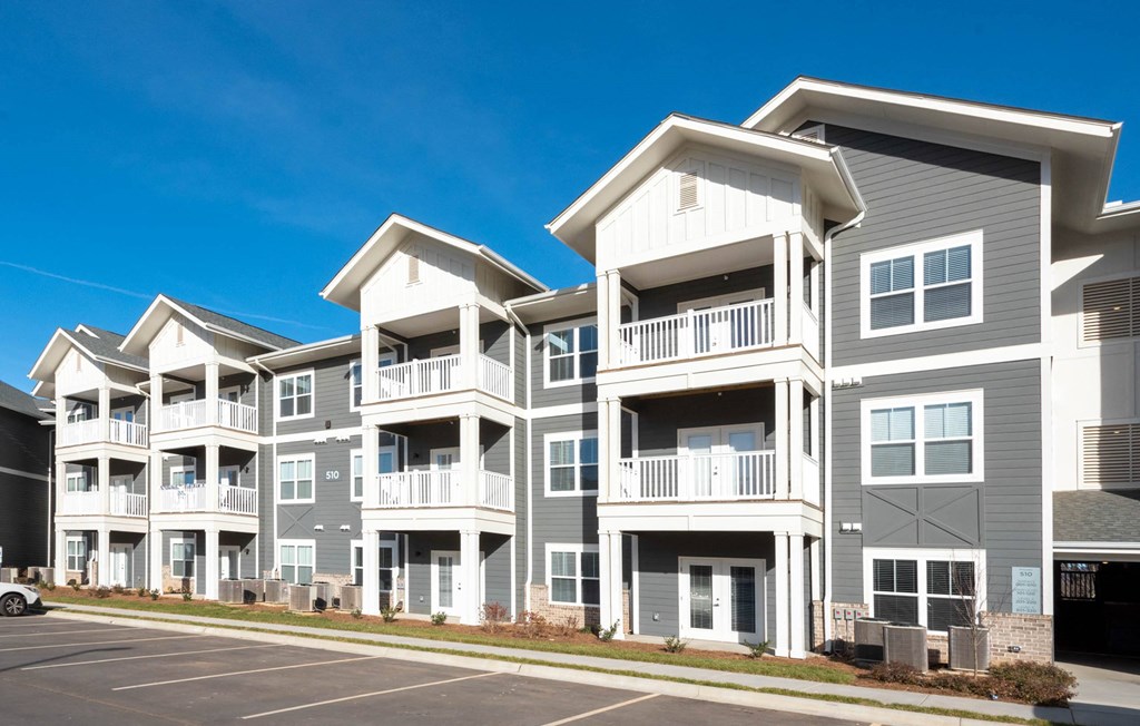 Retreat At Arden Farms