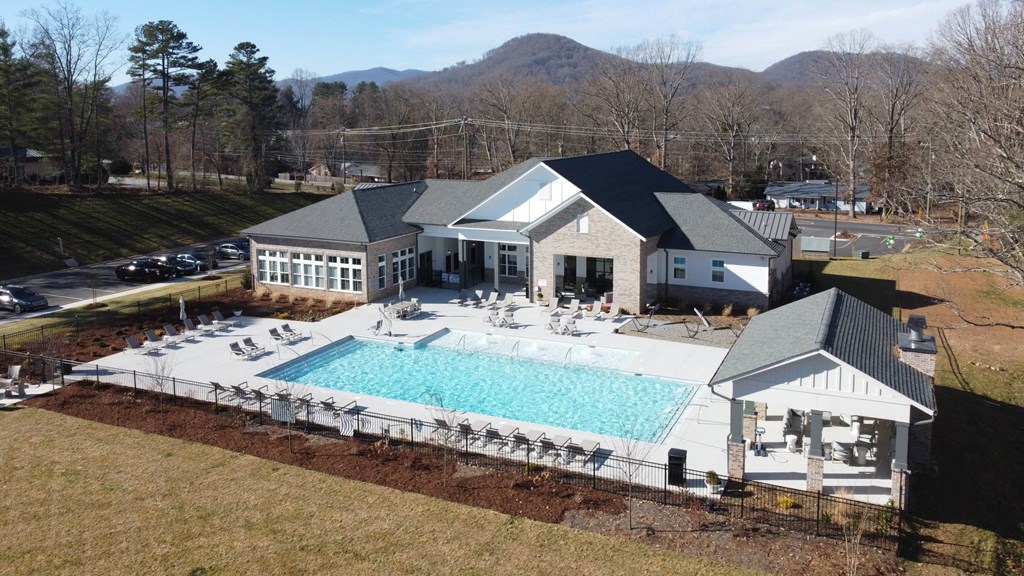 Retreat At Arden Farms