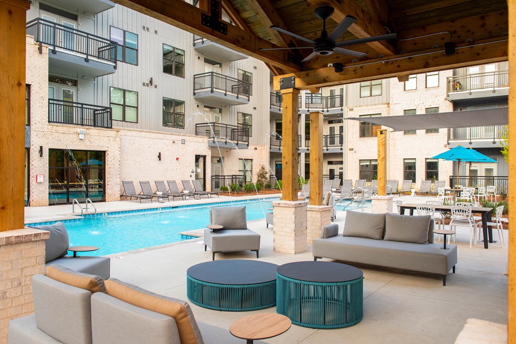 Pool And Cabana at One Riverside Apartments, Chattanooga