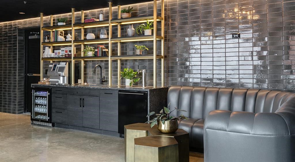 a kitchen or kitchenette at ibis praha old town