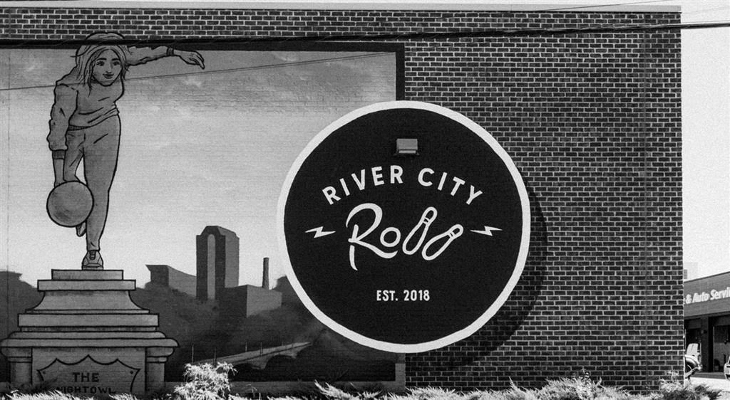 a sign that is on the side of a building