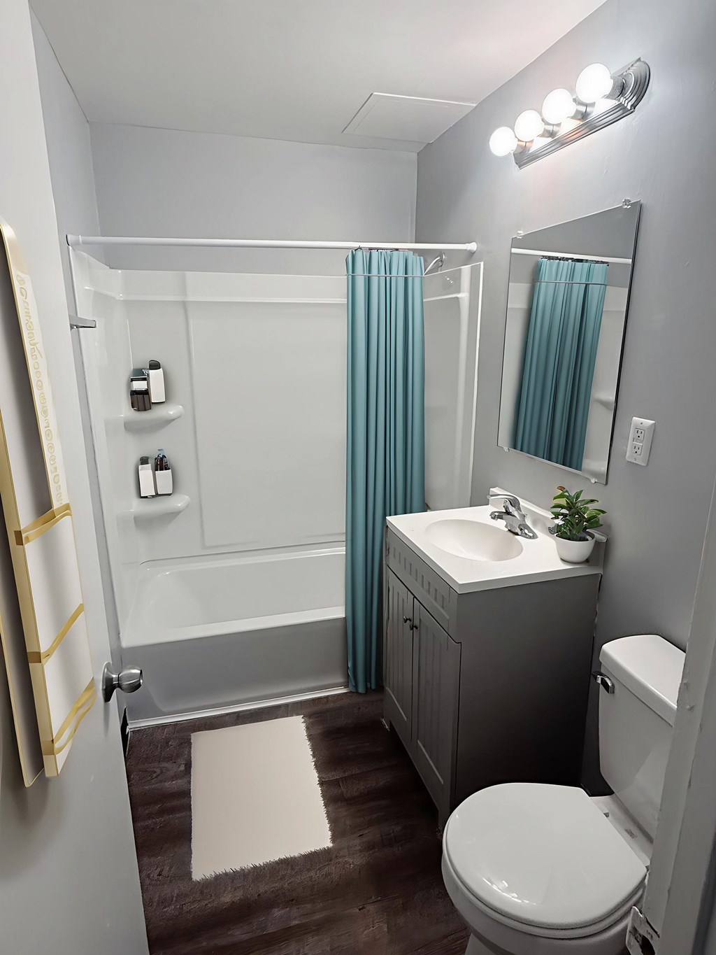 Coves at Columbus on Cleveland