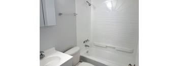 White Tub at The Terraces at Dekalb, Dekalb
