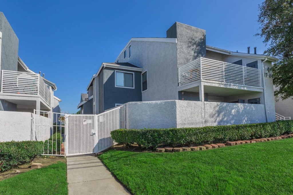 the building in which the apartment is located