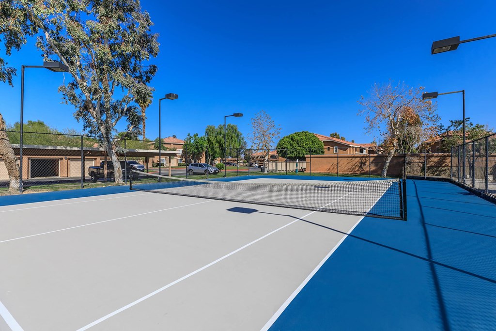 two tennis courts at the preserve at ballantyne commons