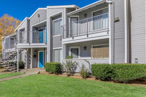 our apartments have a spacious yard with green grass