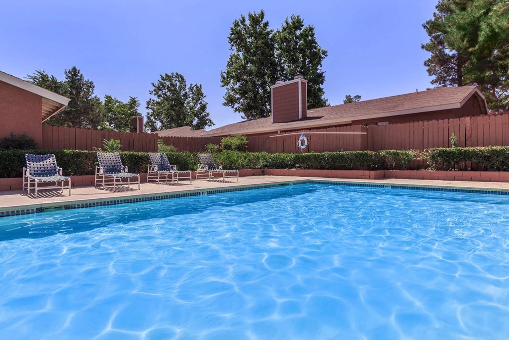 the swimming pool at the resort at governors crossing
