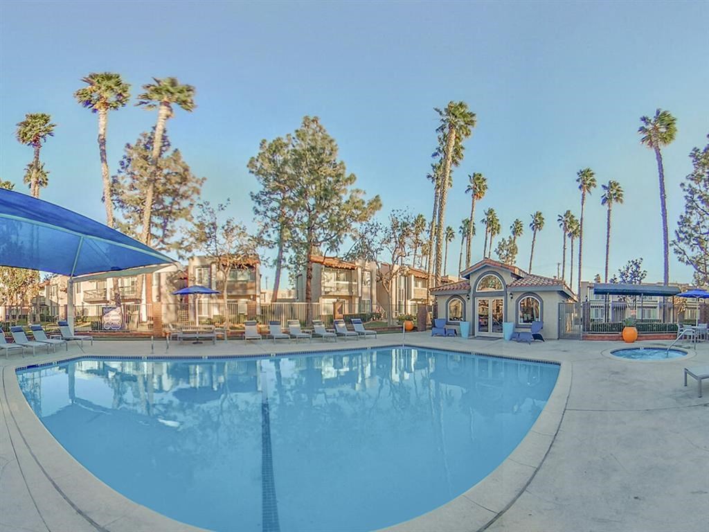 the swimming pool at the enclave at camelback resort and spa