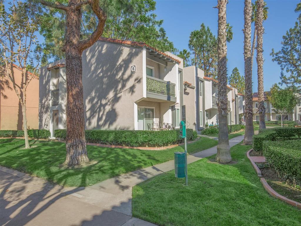La Veta Grand Apartments, 401 W. La Veta Ave., Orange, CA RentCafe