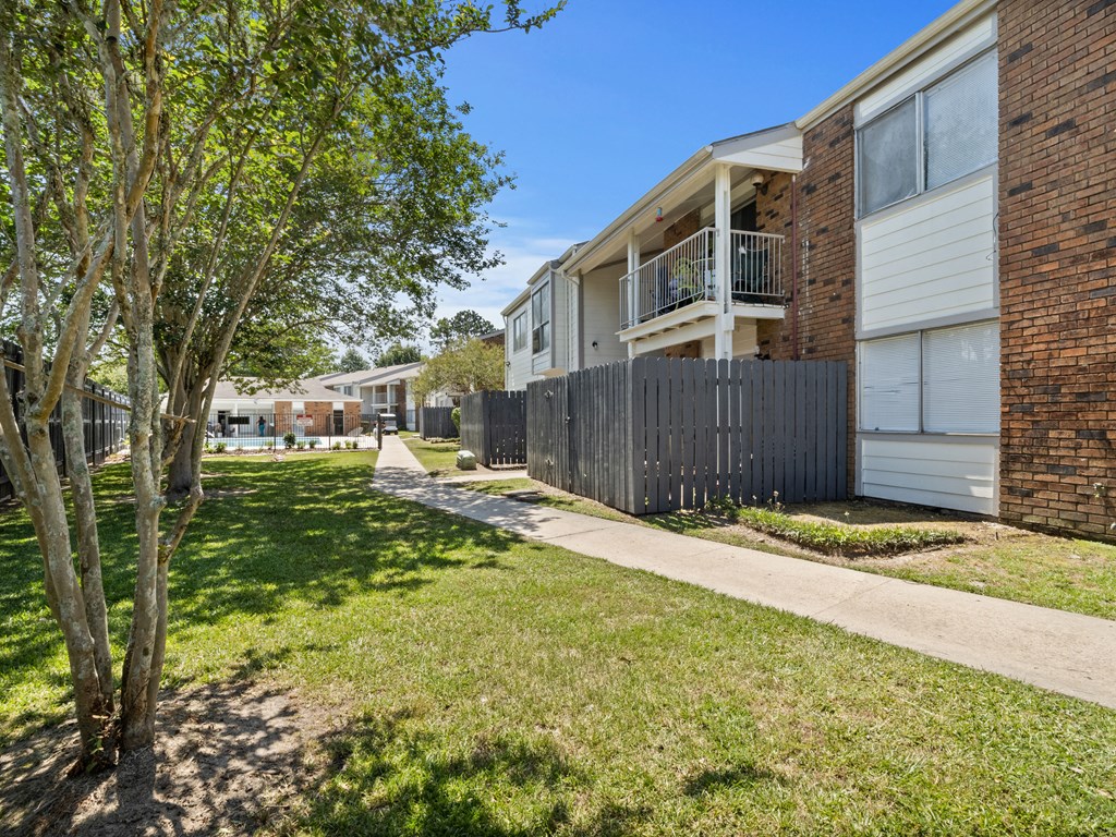 the preserve at ballantyne commons apartments exterior view