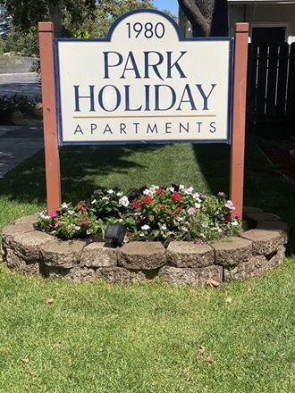Park holiday apartments sign