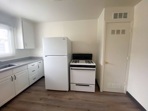 911 Chestnut Street 1 Bed Apartment for Rent