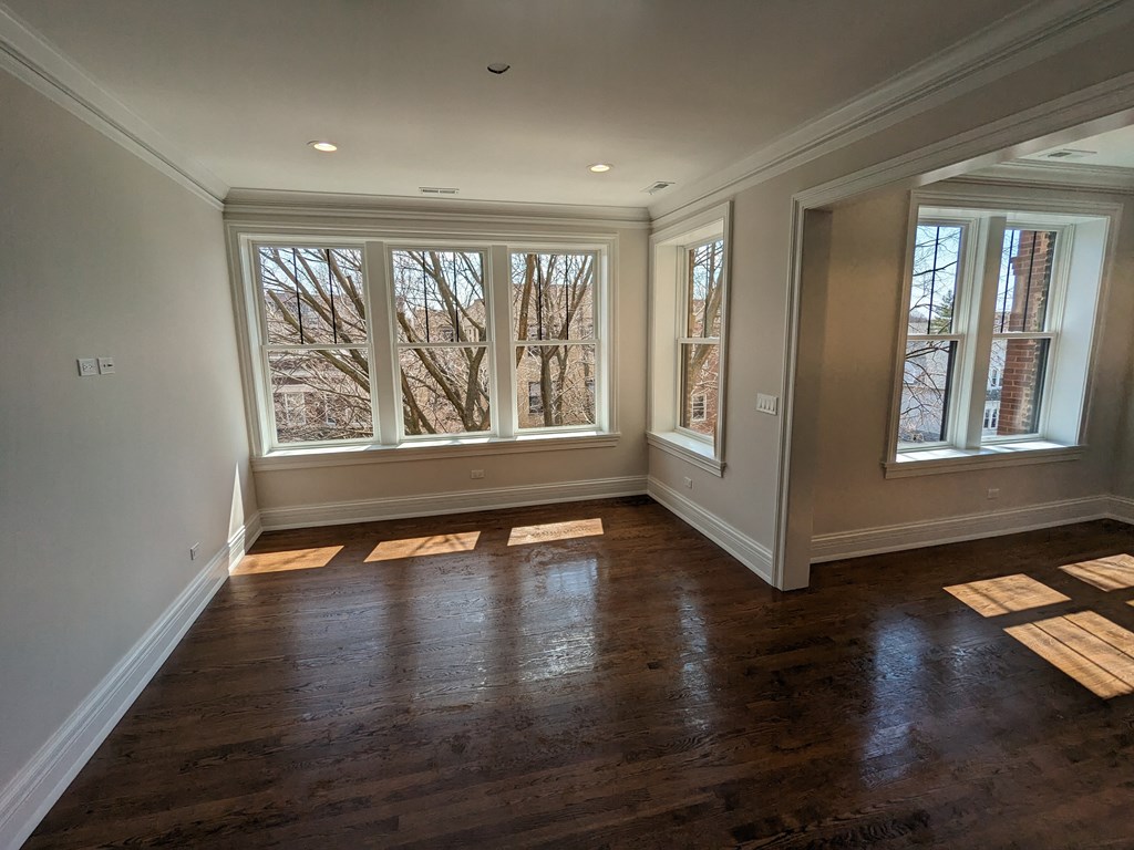 Living Room, hardwood floor, recessed can lights