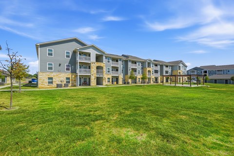 7554 Seguin Road 1-3 Beds Apartment for Rent
