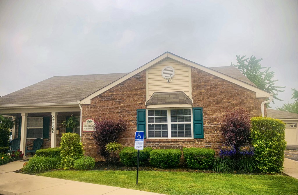 Outside view of batesville apartment clubhouse