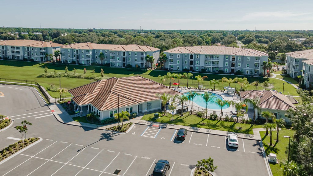 Aerial view of Trillium apartments clubhouse in Melbourne, fl