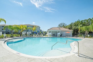 Outdoor pool at trillium apartments