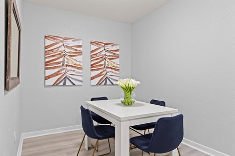 Dining Area at Elan Apartments, Fort Walton Beach Florida