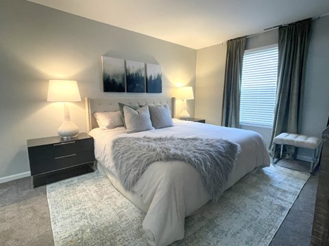 Large Bedroom at Evergreen, Indiana, 46410