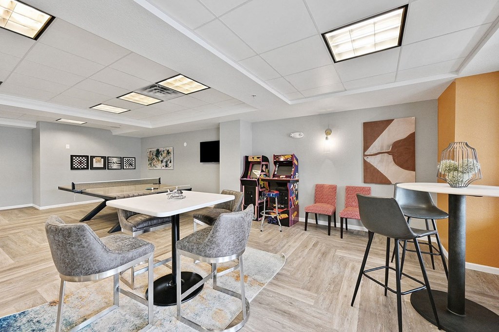 Coffee Lounge at Rivers Edge Apartments, Wisconsin