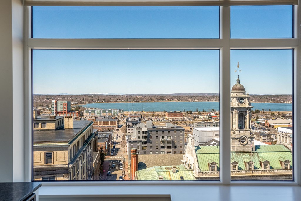 14th Floor Back Cove View