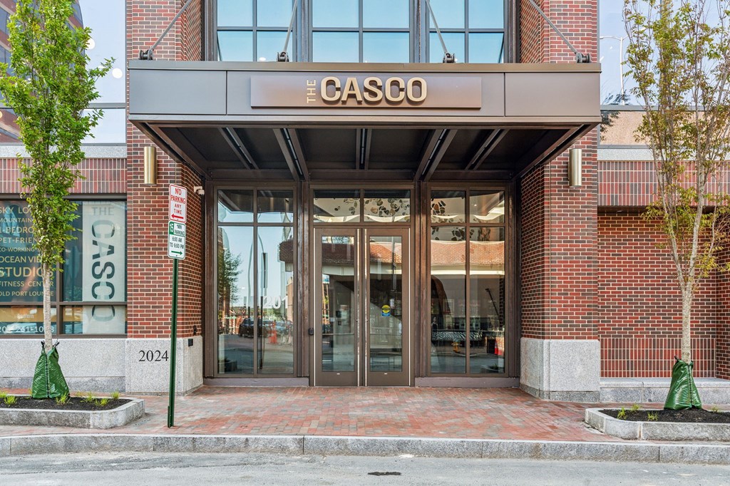 The Casco Entry
