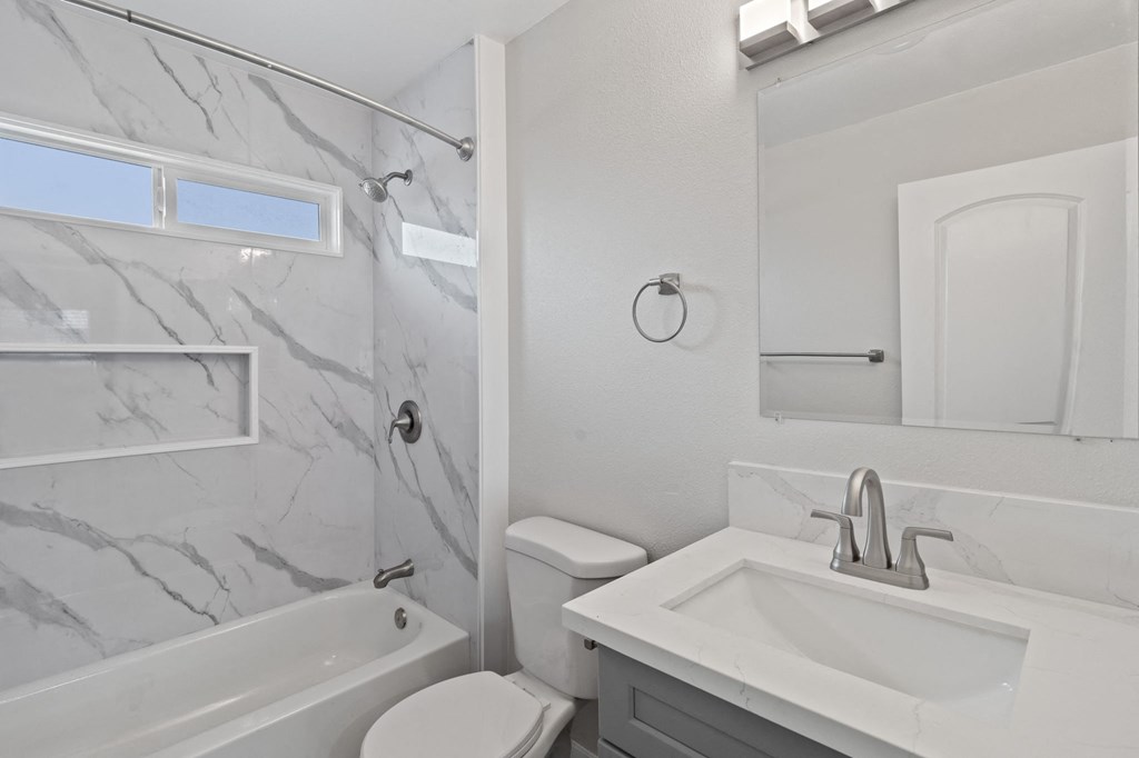 Bathroom With Bathtub at Charle Square Apartments, Costa Mesa