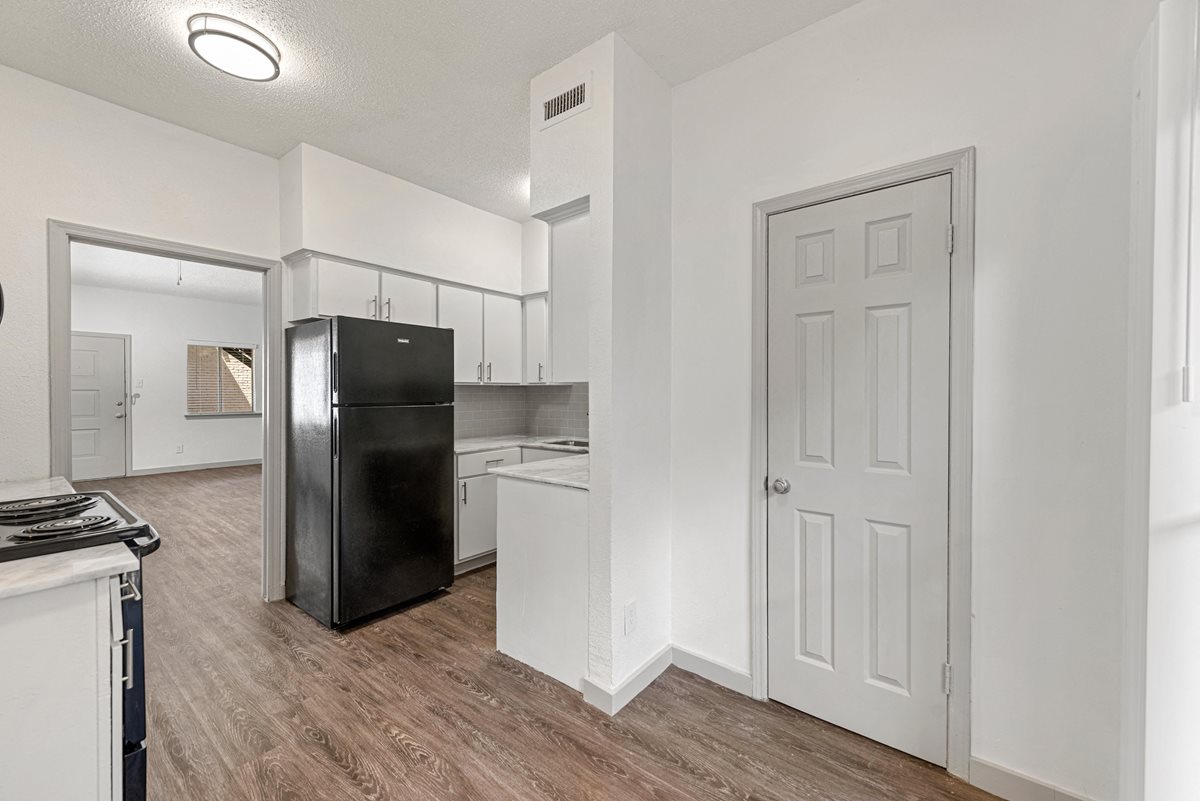 Oaks At Spring Valley Apartments