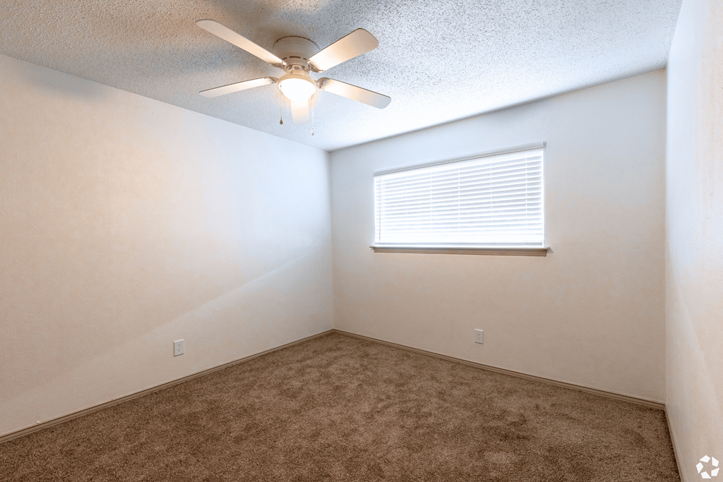 Lighted Ceiling Fan at Lovato, Texas, 75040