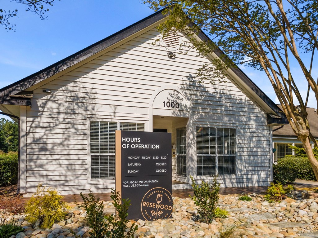 front of leasing office at Rosewood at Colony Square, North Carolina