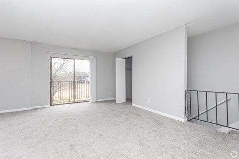Unfurnished Living Area at Liberty Crossing, Jacksonville, NC 28540
