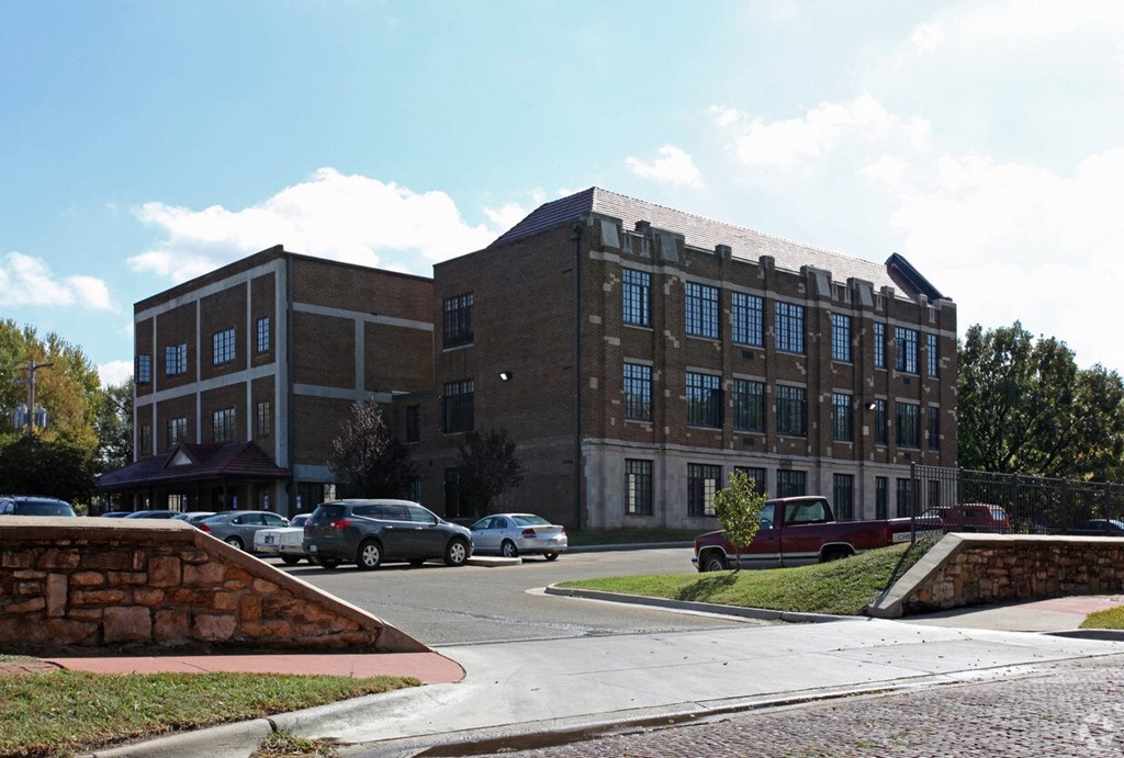 Curtis Homes Historic Schoolhouse 1 Bedroom Apartments