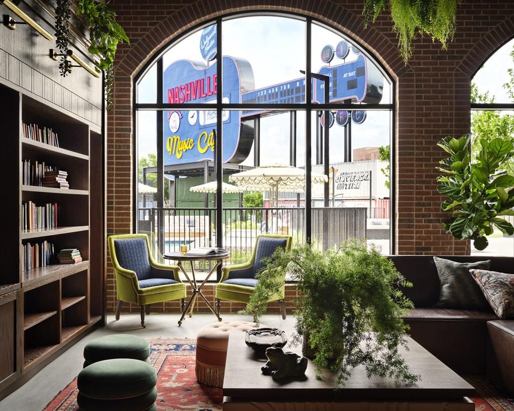 Memoir Wedgewood Houston