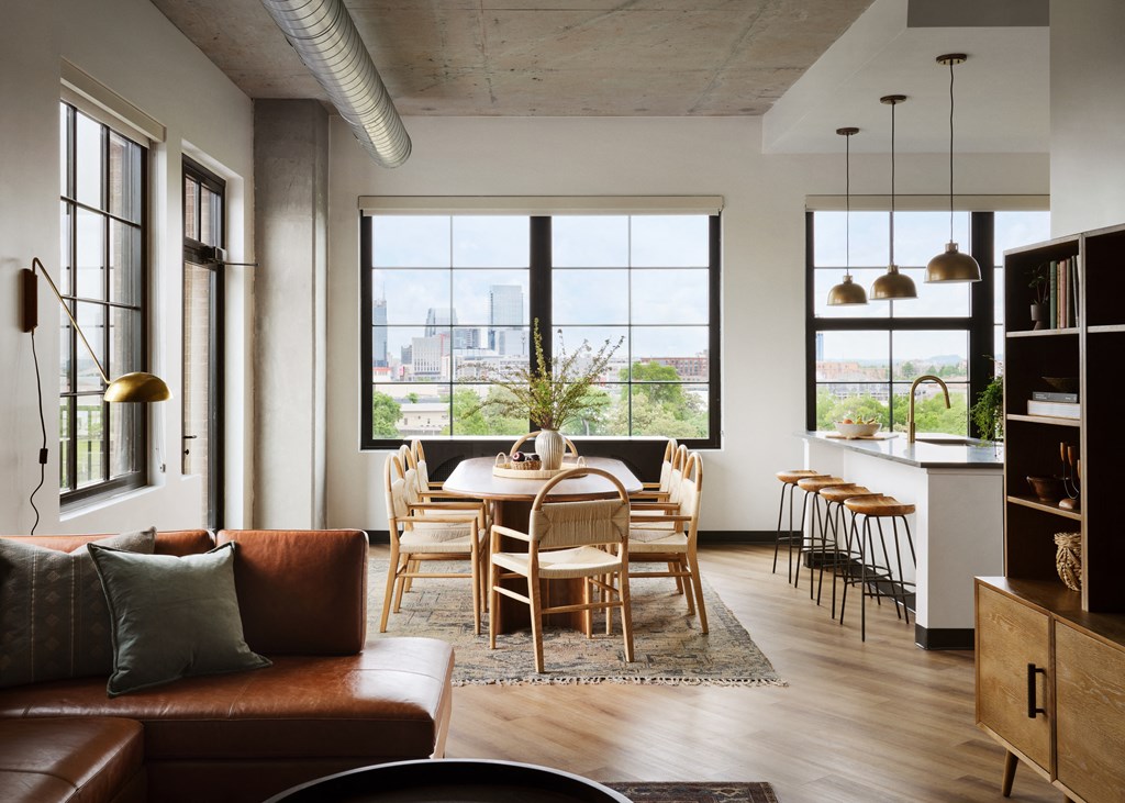 Memoir Wedgewood Houston