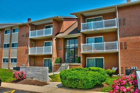 Harbour Manor Red Brick Exterior