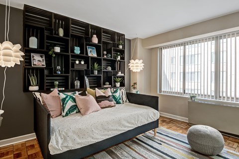 Studio Model The Berkshire