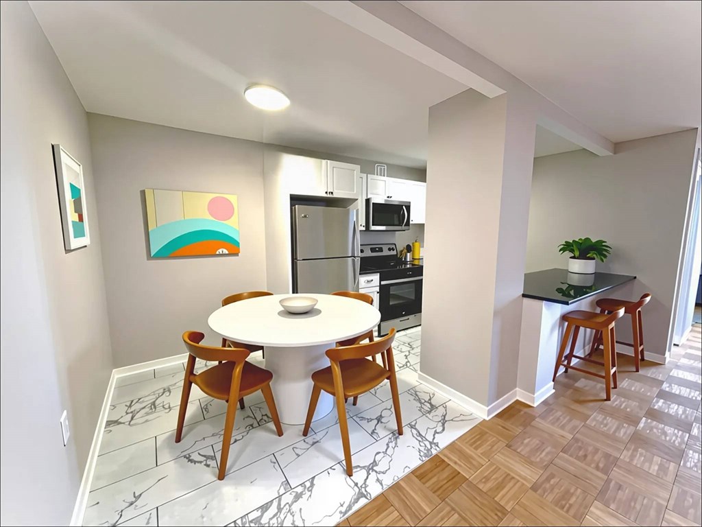 Virtually Staged Eat-in Kitchen